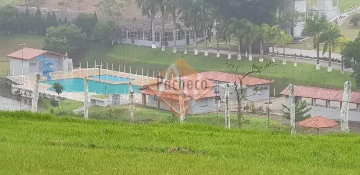 Sítio em Mogi das Cruzes, 408.000,00m², 25 chalés, palco para eventos, piscina, campo de f
