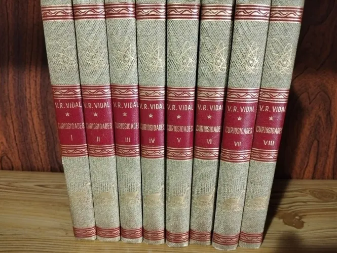VENDO COLEÇÃO DE LIVROS DE CURIOSIDADES