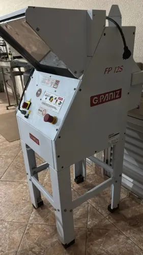 Fatiadora de Pães G.Paniz FP 12S - Ótimo Estado