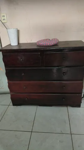 Cômoda de angelim 