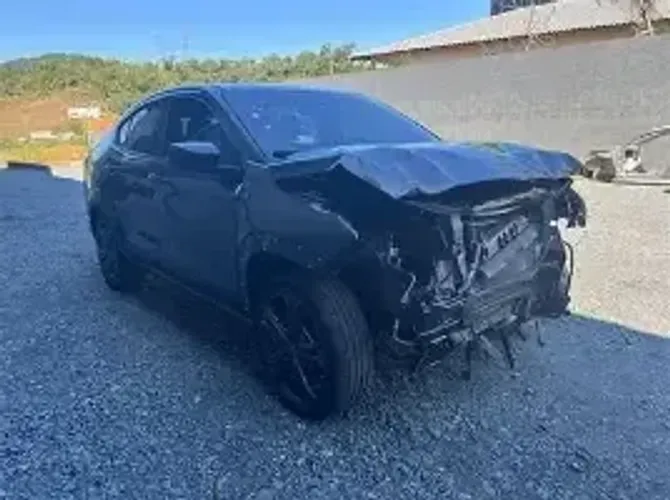 Fiat FastBack hibrido 2026 Pecas sucata