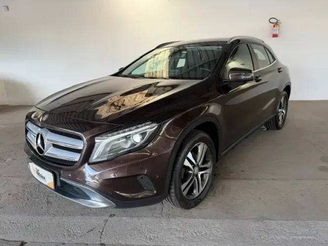 Mercedes-Benz GLA 200 Adv. 1.6/1.6 TB 16V Flex Aut. 2017