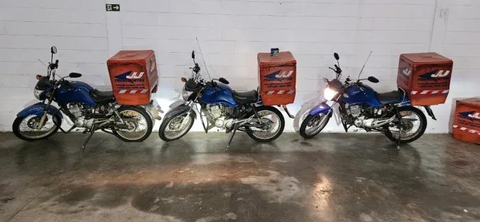 4 CG 150 Cargo ESD + 1 Biz 125 KS 2006