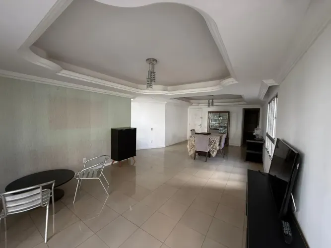 Imóvel para venda tem 175 metros quadrados com 4 quartos em Graças - Recife - PE