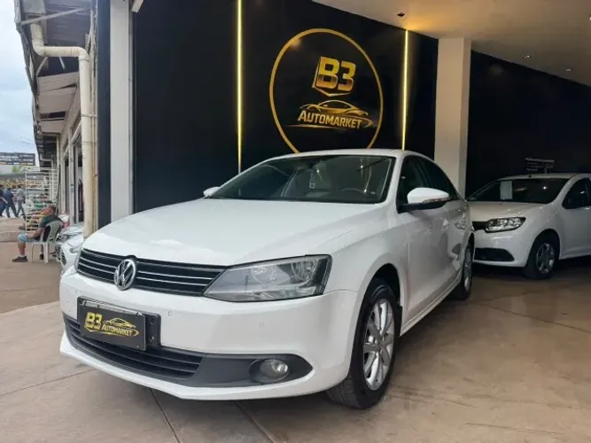 Volkswagen Jetta Comfortline 2.0 T.flex 8V 4P Tipt. 2013