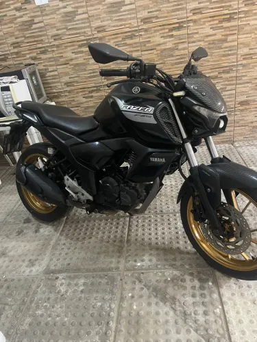 FZ15 MOTO NOVA ÚNICO DONO SEM NEM UM ARANHÃO
