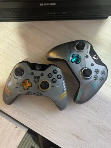 Controles Xbox One - Edição especial - C/ Defeito