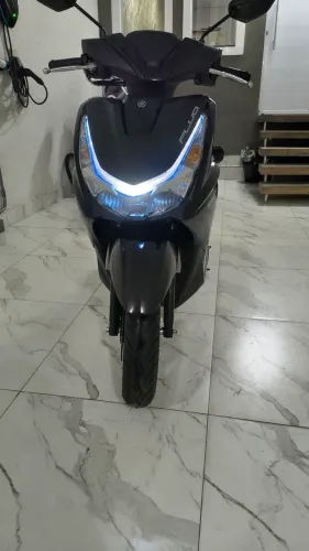 Yamaha Fluo 125 híbrida ABS