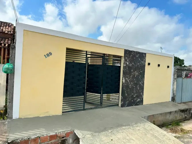LINDA CASA CONJ GRAJAÚ - ICUÍ2 Quartos (1 suíte)