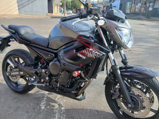 Vende se xj6 bem conservada 2019