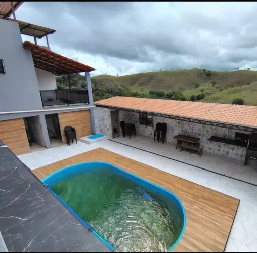 Vendo ou troco granja no Colorado
