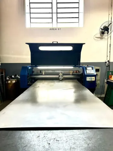 Maquina De Corte A Laser Co2 120 W (Usado)