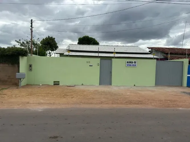 Casa, Bairro: Caimbe, 02 quartos, 02 banheiro ( sendo 01 com blindex) , garagem, quintal,