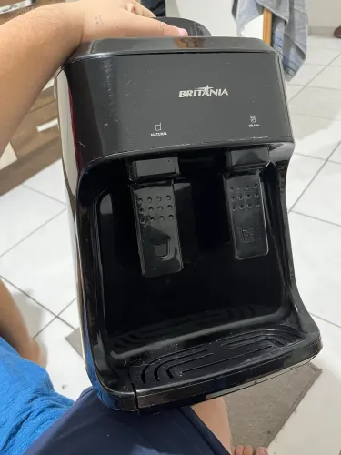 Gelágua Britânia novo