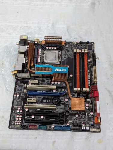 Asus p5q3 deluxe
