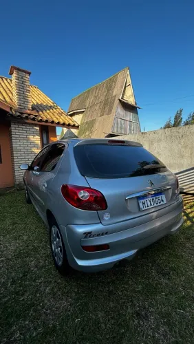 Peugeot 207 XR 1.4 Flex 8V 5P 2012