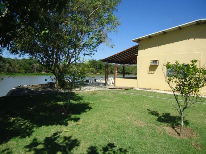 Pesqueiro Pé na Água no Pantanal - Barão de Melgaço/MT
