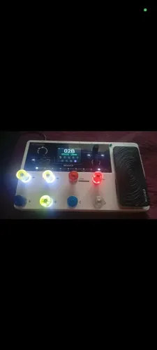Pedaleira de guitarra mooer ge150max