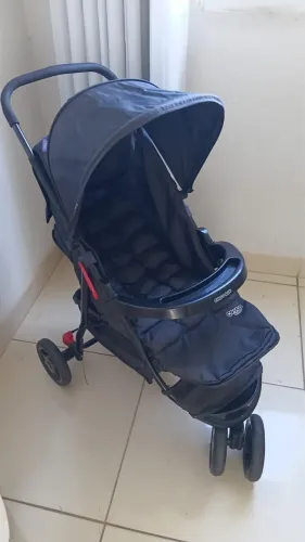carrinho de bebê