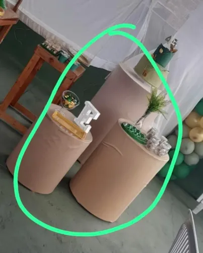 Vendo kit cilindro com 4 kit de festa