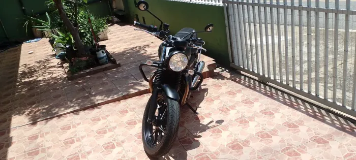 Triumph street Twin 900