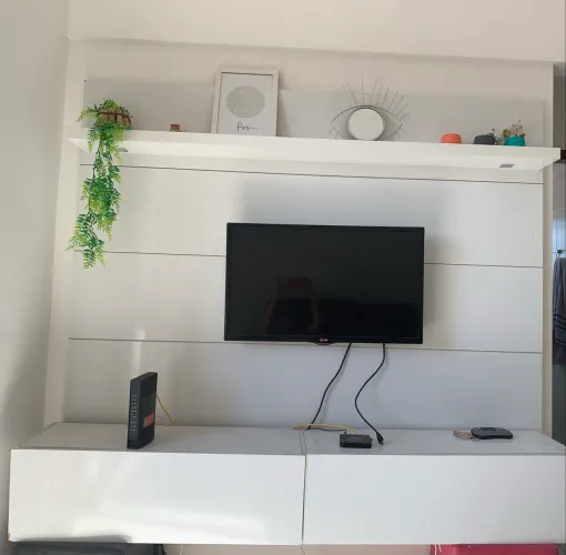 Painel de TV + Rack (são separados)