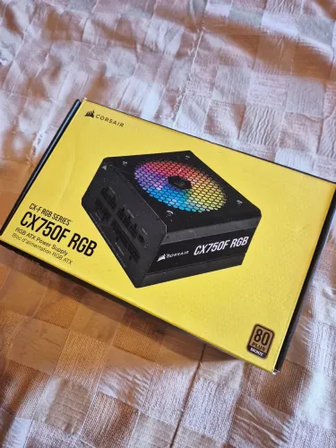 Fonte Cx750f corsair (estado de novo) 