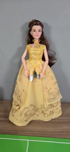 Boneca Hasbro Disney 28cm - Bela Live Action Bela e a Fera