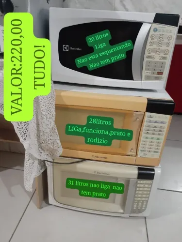 3 microondas Electrolux cada um com detalhe,tudo por 220reais !