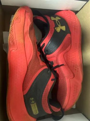 Tenis de Basquete Under Armour Dagger 43
