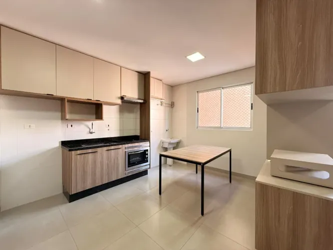 Apartamento para alugar em Maringá, Zona 07, com 1 suíte, com 26 m², Smart Place