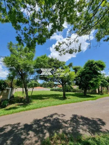 Terreno à venda no Residencial Florença.
