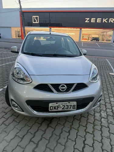 Nissan March SV 1.6 16V Flex Fuel 2015
