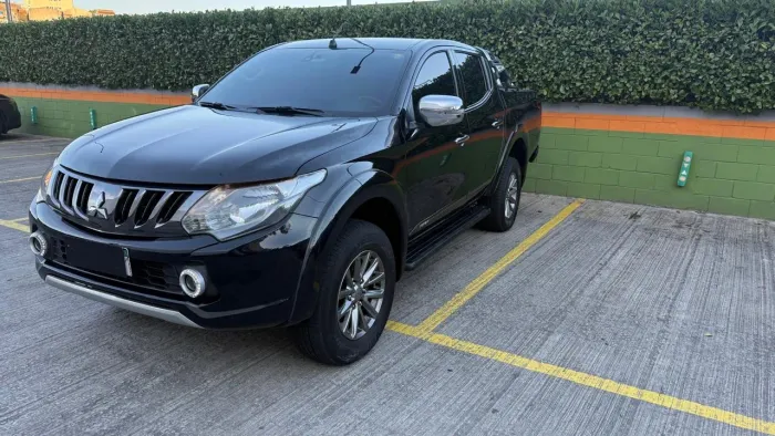 Mitsubishi L200 Triton Sport HPE-S 2.4 CD Dies. AUT 2019