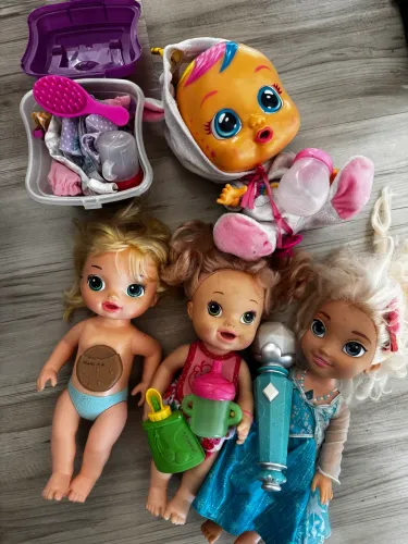 Bonecas Cry Babies, Elza que canta em inglês e 2 Baby Alive
