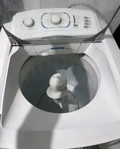 Máquina Eletrolux 12kg Turbo
