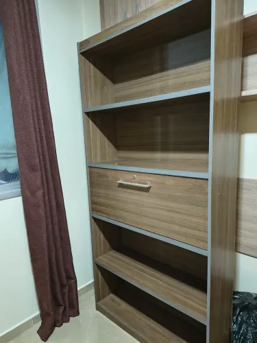 Estante/livreiro semi novo