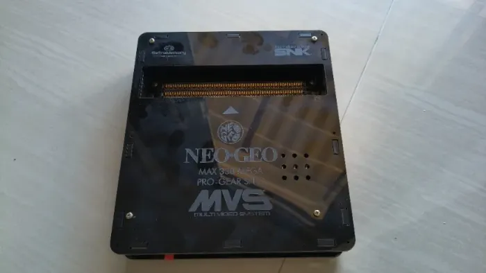 Neo Geo Consolized de Qualidade - Acrílico Preto completa (sem jogo)