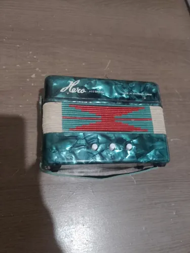 Mini sanfona hero accordon anos 60 - 70