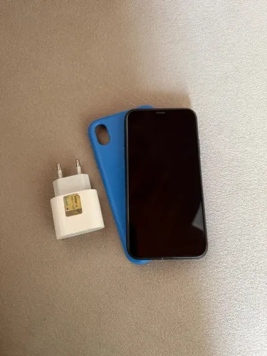 iPhone XR 64gb + fonte + capinha
