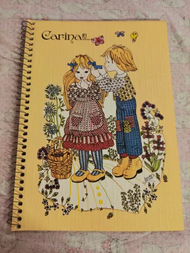 Caderno vintage Carina 