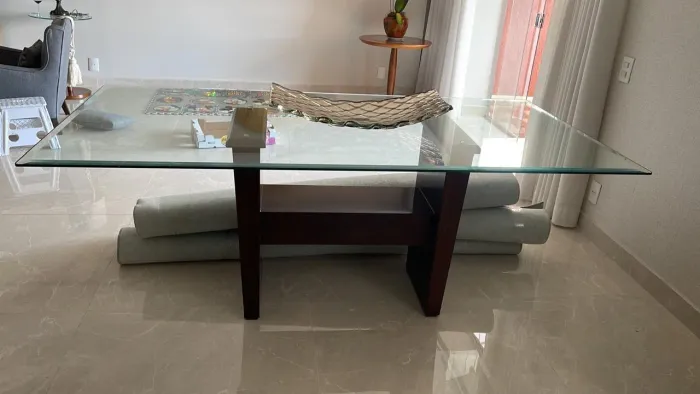 Mesa de Jantar de vidro e madeira 2 metros