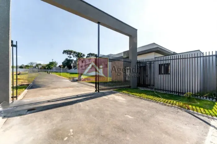 TERRENO EM CONDOMÍNIO à venda com 147m² por R$ 450.000,00 no bairro Uberaba - CURITIBA / P