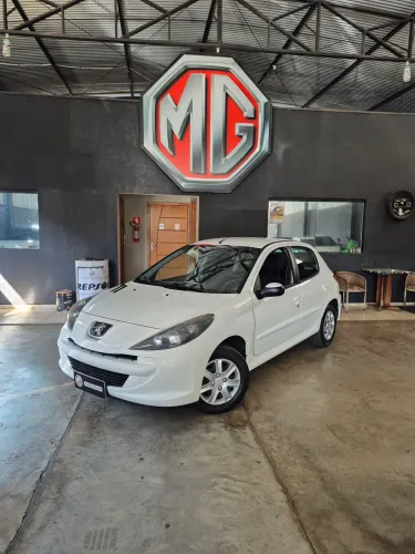 Peugeot 207 Active 1.4 Flex 8V 5P 2015
