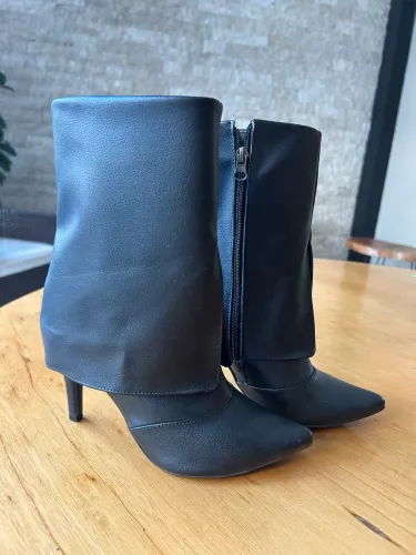 Bota cano médio