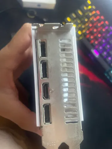 Placa de vídeo rx5600xt 6Gb white