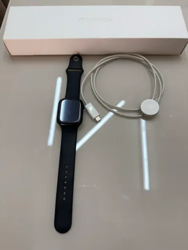 Apple Watch Series 8 com GPS