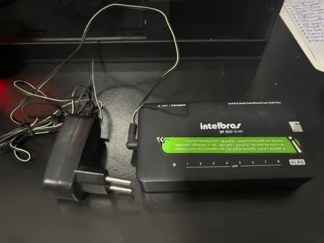 Switch Intelbras de 8 Portas Fast 10/100 Ethernet Sf 800 VLAN