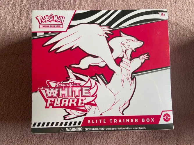 White flare  pokemon 