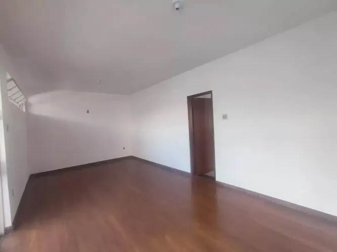 Casa para aluguel, 4 quartos, 2 suítes, 2 vagas, Coração de Jesus - Belo Horizonte/MG